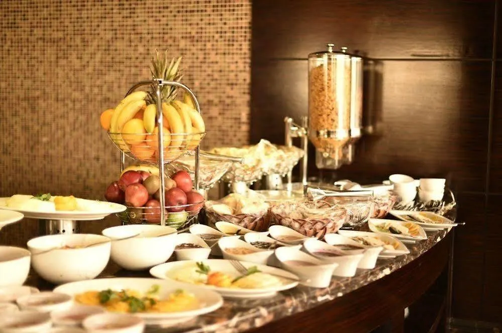 Boudl Al Woroud Aparthotel Riyadh 4*,